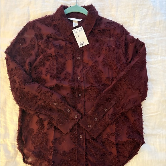 H&M Jacquard Weave Textured Burgundy Button-Up Blouse - Picture 10 of 12